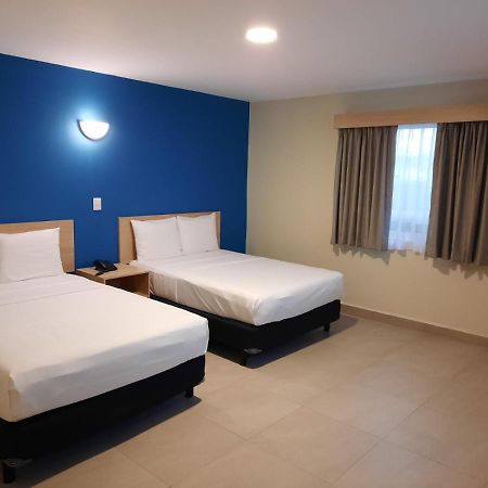 Chn Hotel Monterrey Santa Fe Екстер'єр фото